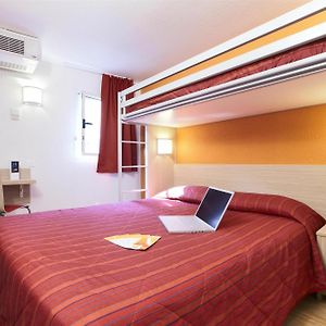 Triple Room 1 Double Bed 1 Single Bed